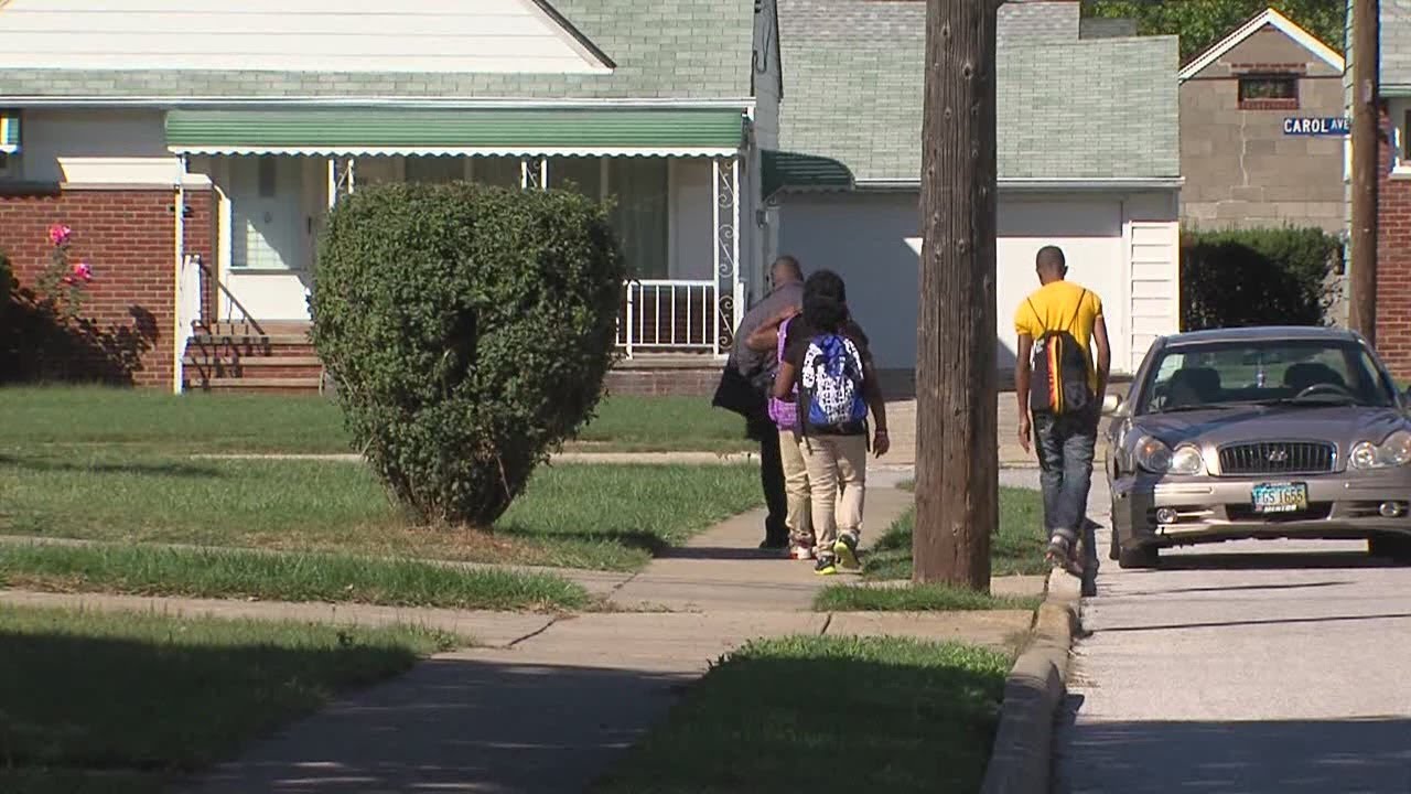 Euclid City Schools issue safety alert after man attempts to lure children