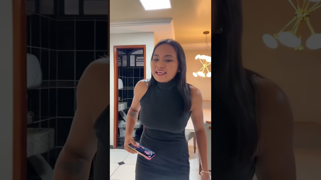 Spoiled child humiliated the service employee, but his father teaches him a great lesson😱