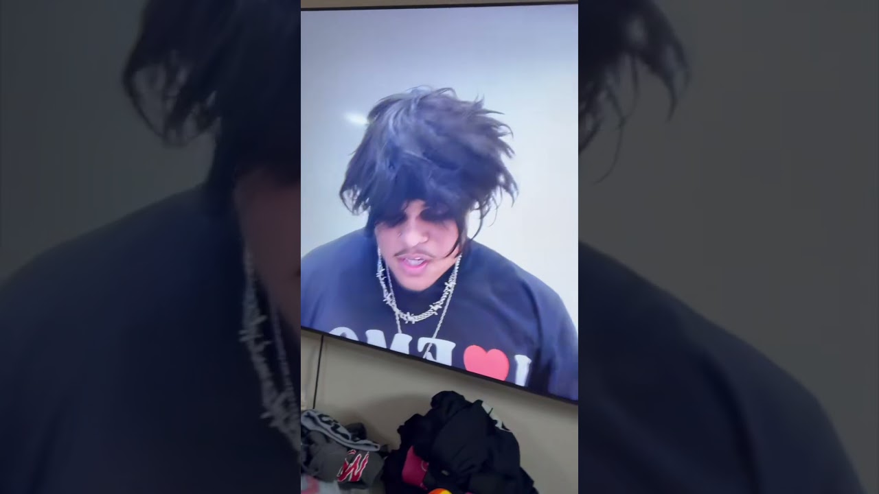 That smiled disappeared so fast 😭😂😂😂#shorts #short #Benz Shorts