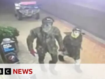 New Zealand fugitive Tom Phillips shot dead by police and his missing children found | BBC News