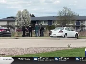 Oshkosh police looking for missing man and 6-year-old son