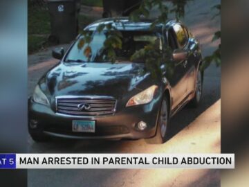 Man charged with child abduction in Elgin
