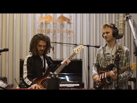 FKJ & Tom Misch – Losing My Way