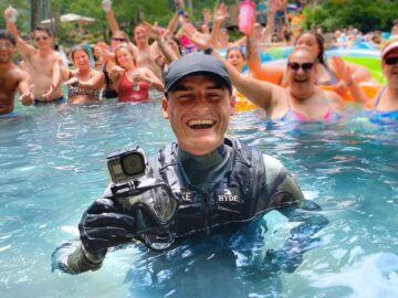 What Will I Find Swimming Beneath 30,000 People? (WARNING: Graphic Content)