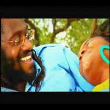 Tarrus Riley – She’s Royal | Official Music Video