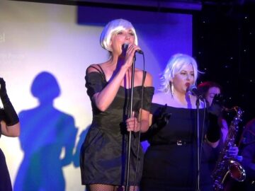 Rachel Anne Warren covers The Ronnetts “Be My Baby”