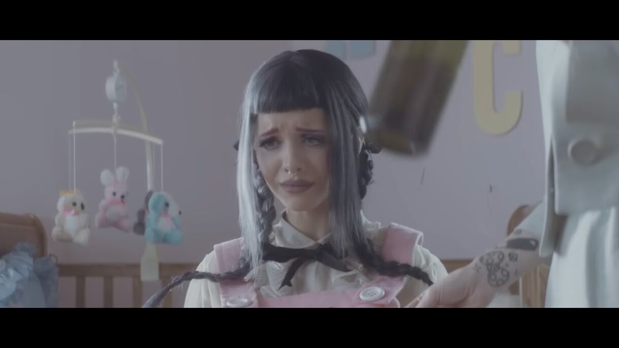 Melanie Martinez – Cry Baby (Official Music Video)