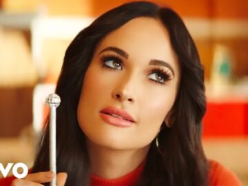 Kacey Musgraves – High Horse (Official Music Video)