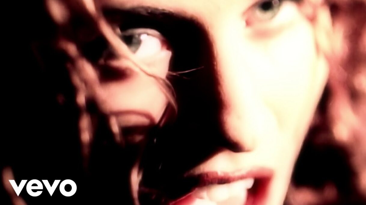 Sheryl Crow – Run, Baby, Run (Official Music Video)